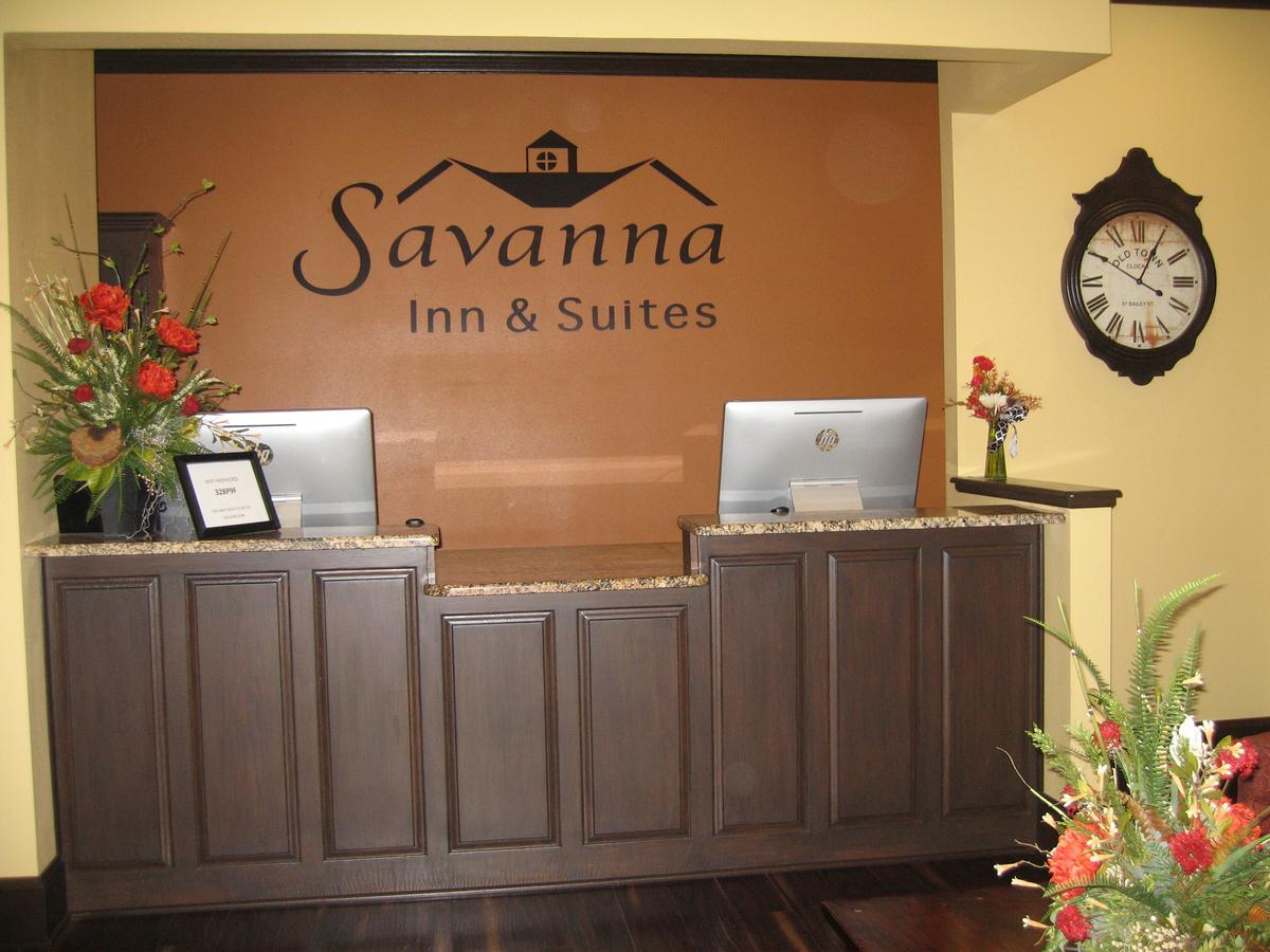 Savanna Inn & Suites Esterno foto