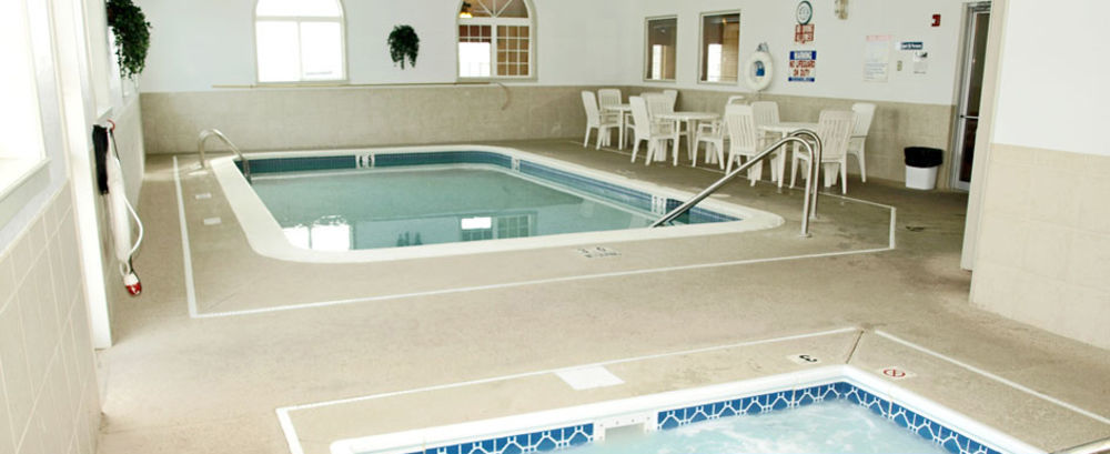 Savanna Inn & Suites Esterno foto